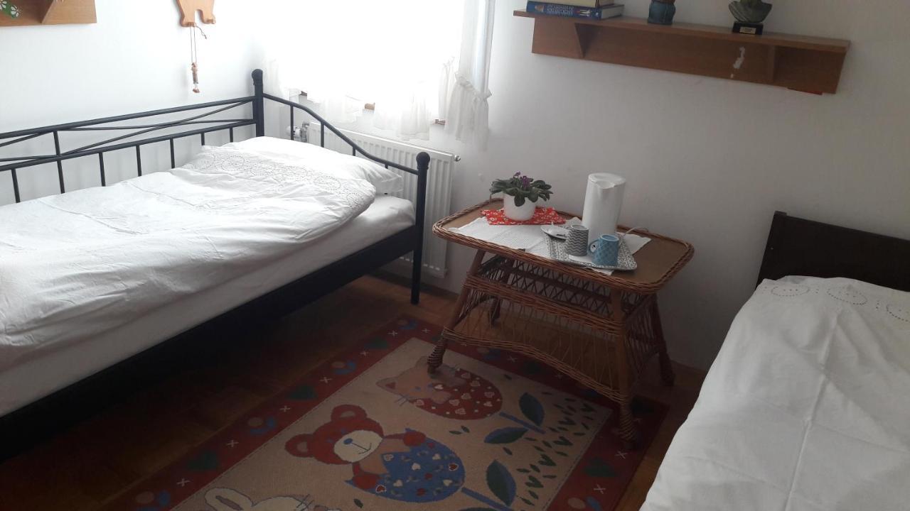B&B Cerne Polhov Gradec Exteriör bild