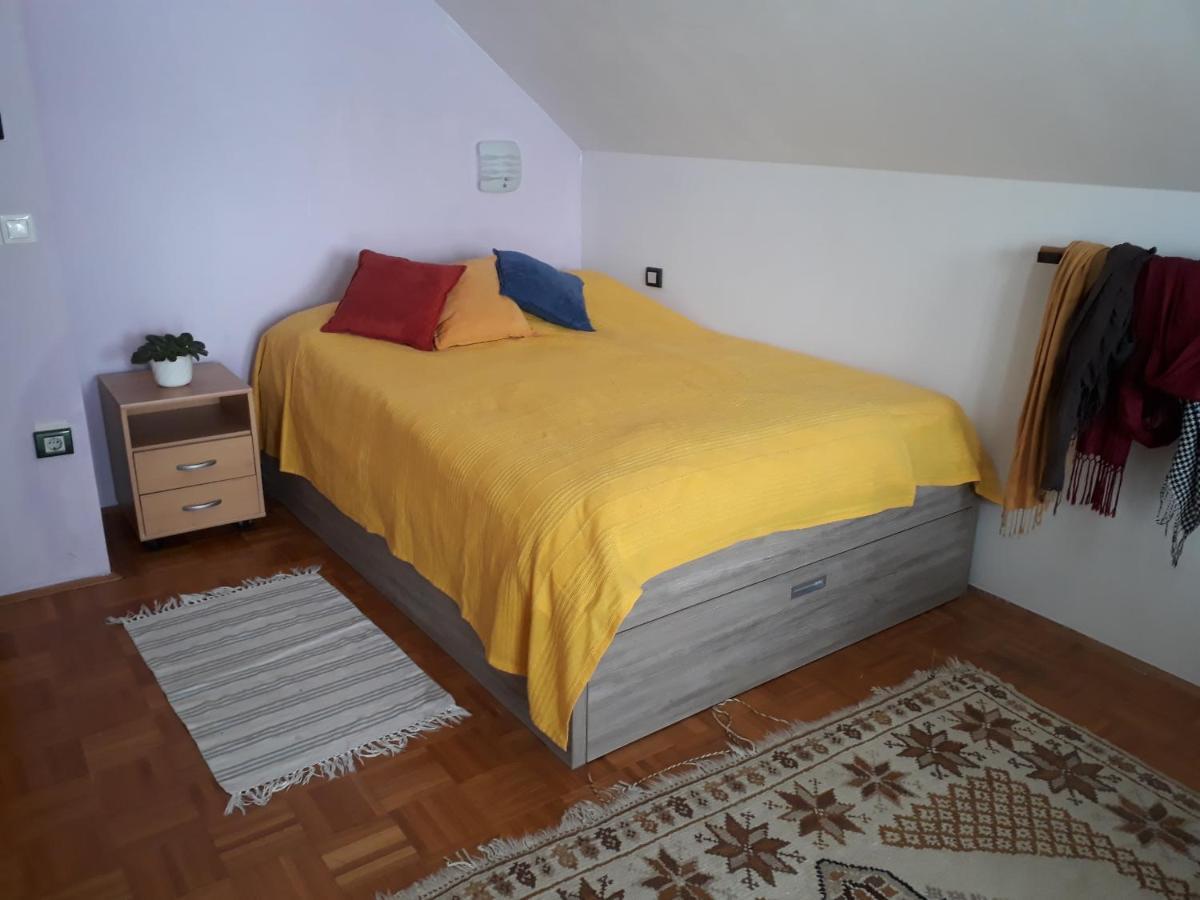 B&B Cerne Polhov Gradec Exteriör bild