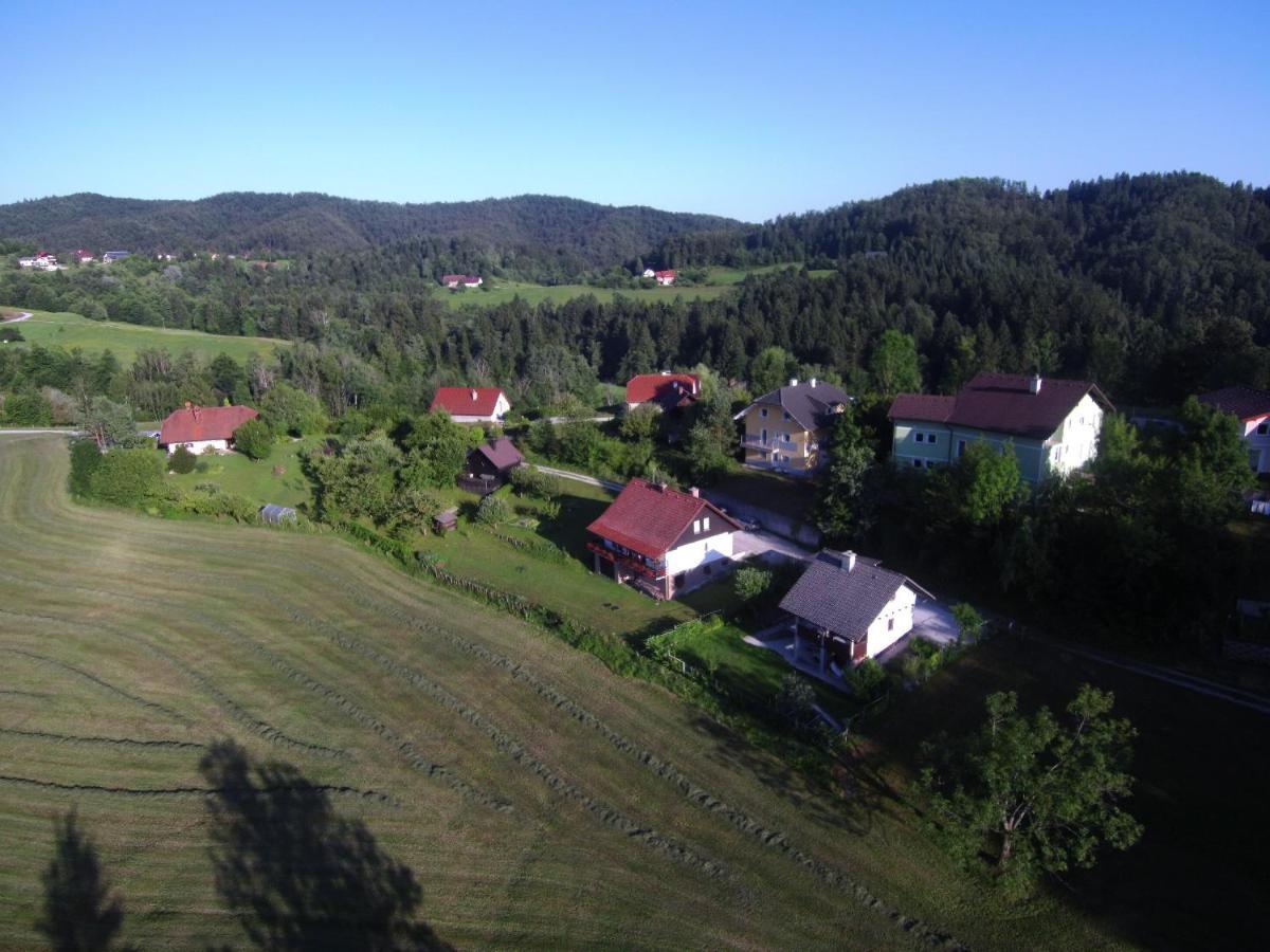 B&B Cerne Polhov Gradec Exteriör bild