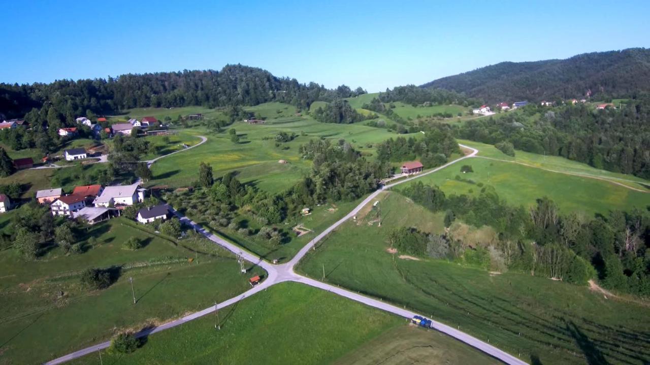 B&B Cerne Polhov Gradec Exteriör bild